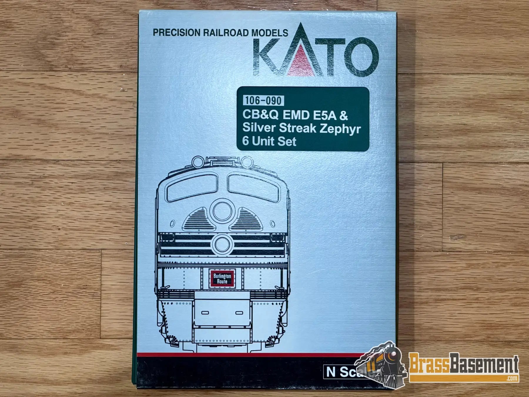 N Scale - Kato 106-090 - CB&Q EMD E5A & Silver Streak Zephyr 6 Unit Set -  Mint