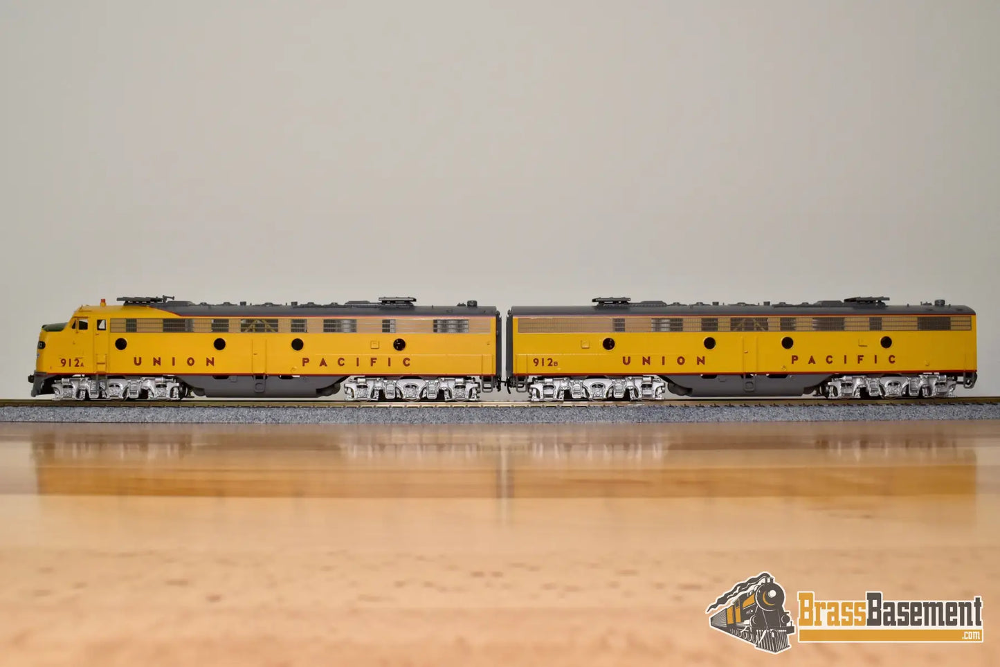 Ho Brass - Challenger Imports Cil 2121.1 Union Pacific E9 A-B Set Samhongsa F/P Mint Diesel