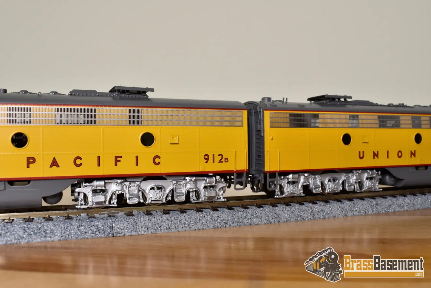 Ho Brass - Challenger Imports Cil 2121.1 Union Pacific E9 A-B Set Samhongsa F/P Mint Diesel