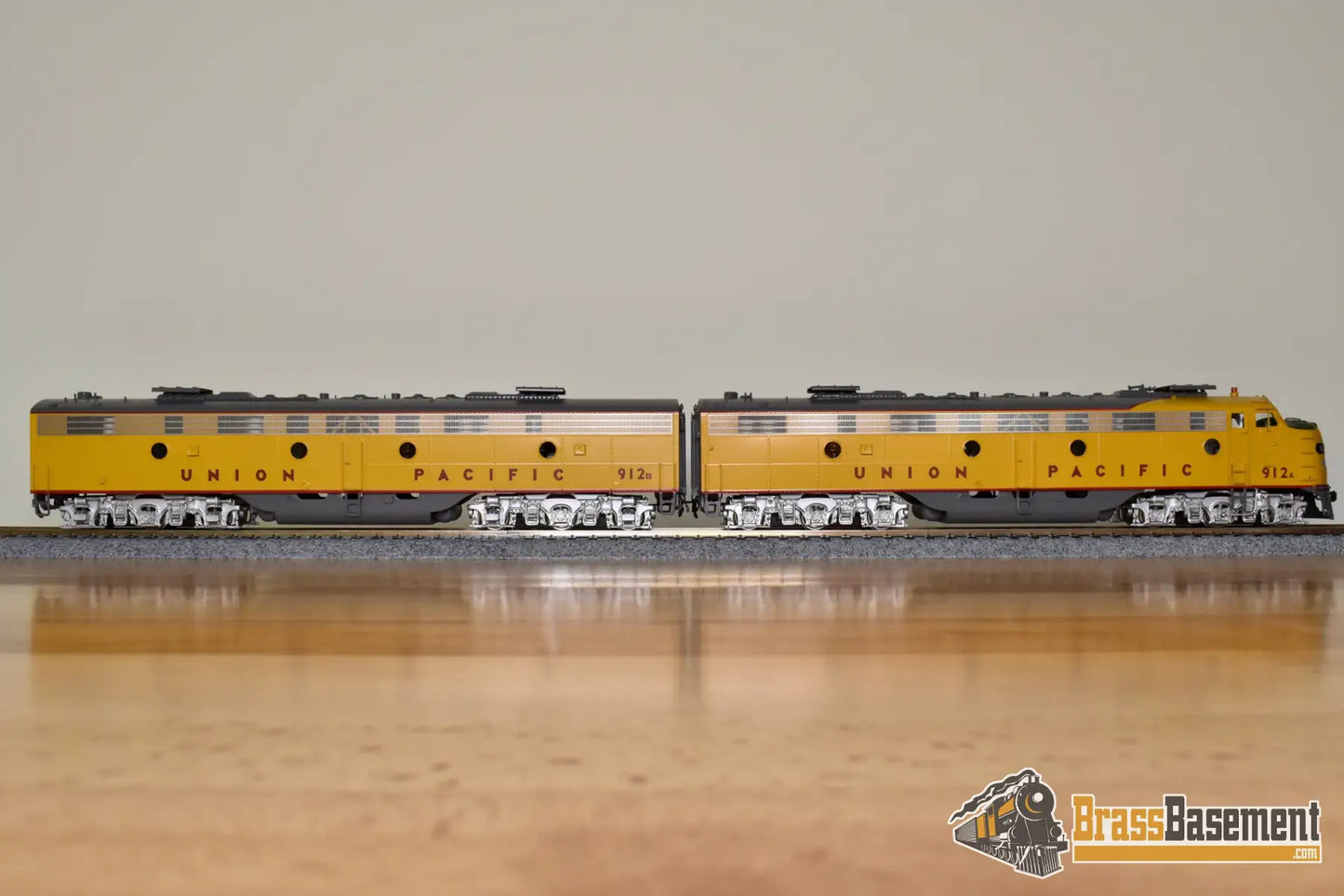 Ho Brass - Challenger Imports Cil 2121.1 Union Pacific E9 A-B Set Samhongsa F/P Mint Diesel