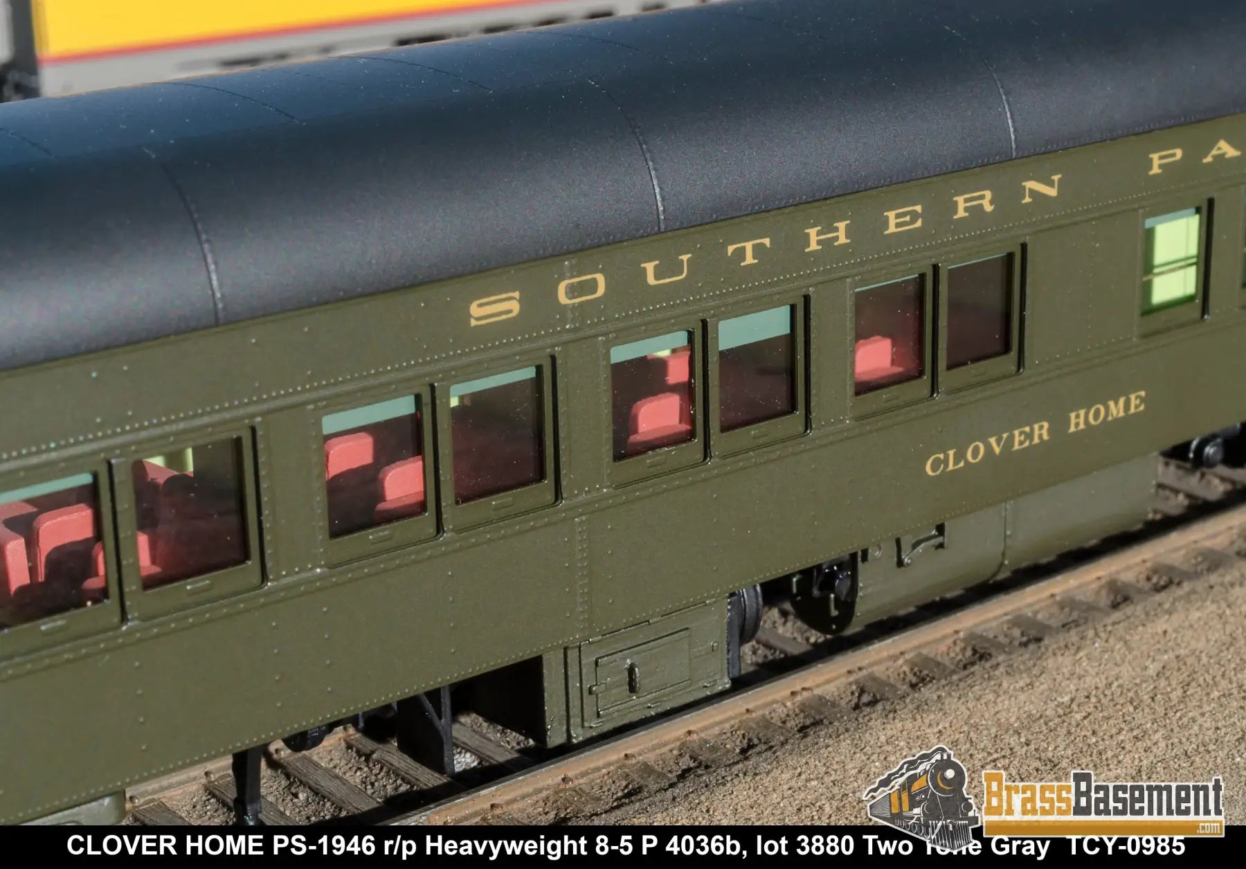 Ho Brass - Coach Yard 0988 The ’Starlight’ Train Daylight Overland Two - Tone And Green Paint!