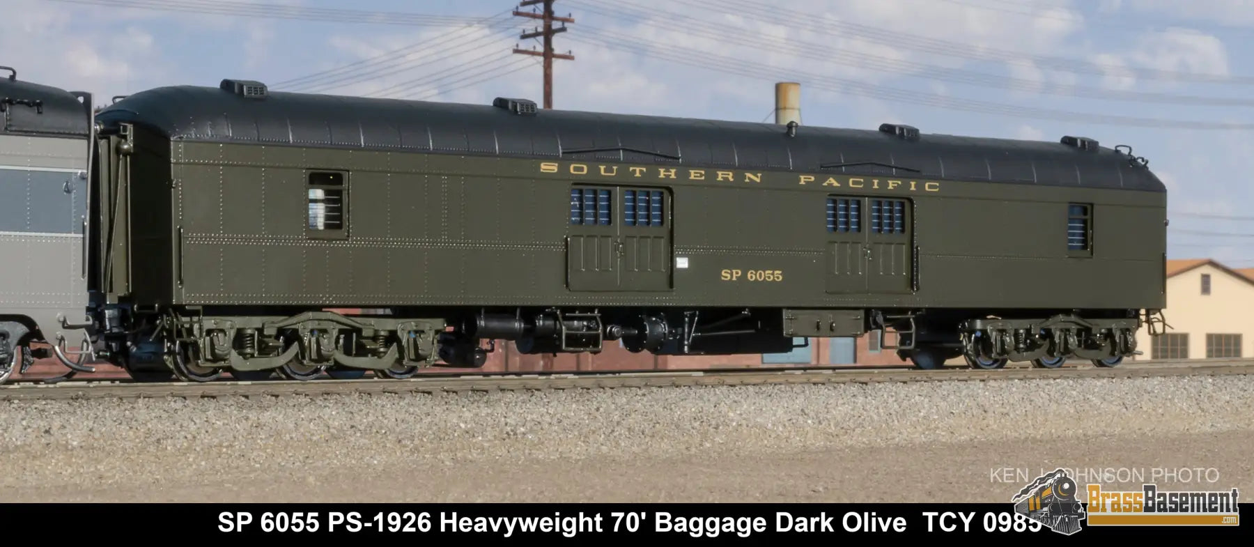 Ho Brass - Coach Yard 0988 The ’Starlight’ Train Daylight Overland Two - Tone And Green Paint!