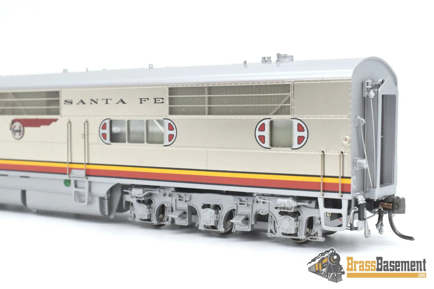 Ho Brass - Coach Yard 2002 Santa Fe E1 Diesel #2 - 9 Spectacular