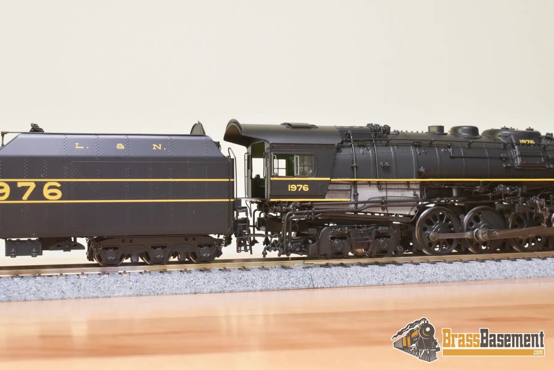 Ho Brass - Division Point 8223 Louisville & Nashville L&N 2-8-4 “Big Emma” #1976 F/P Steam