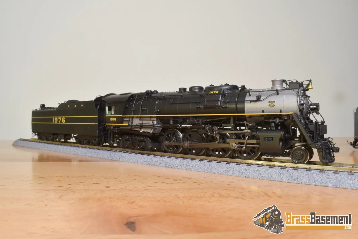 Ho Brass - Division Point 8223 Louisville & Nashville L&N 2-8-4 “Big Emma” #1976 F/P Steam