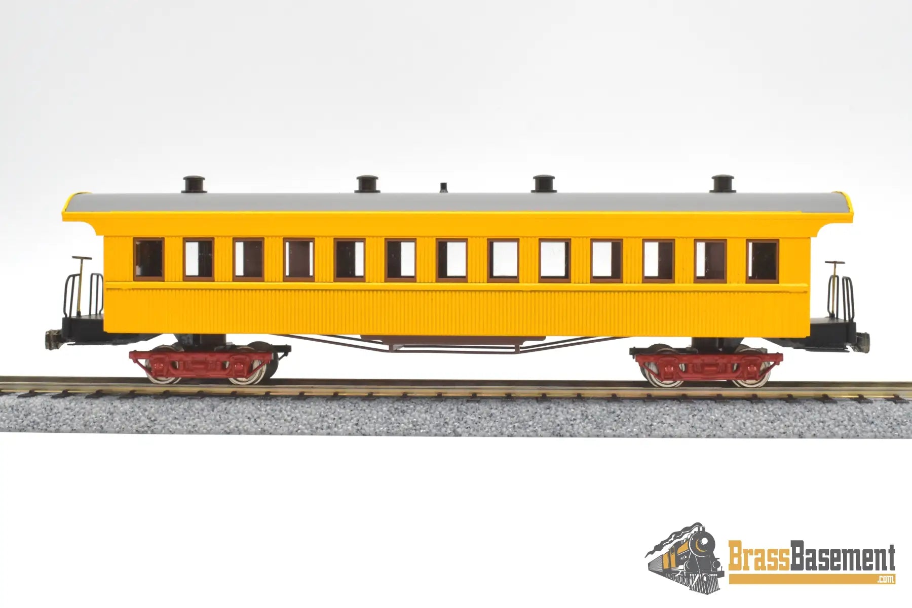 Ho Brass - Katsumi Mokeiten Co. Classic Passenger Cars Hokkaido Coal #3045 Coach