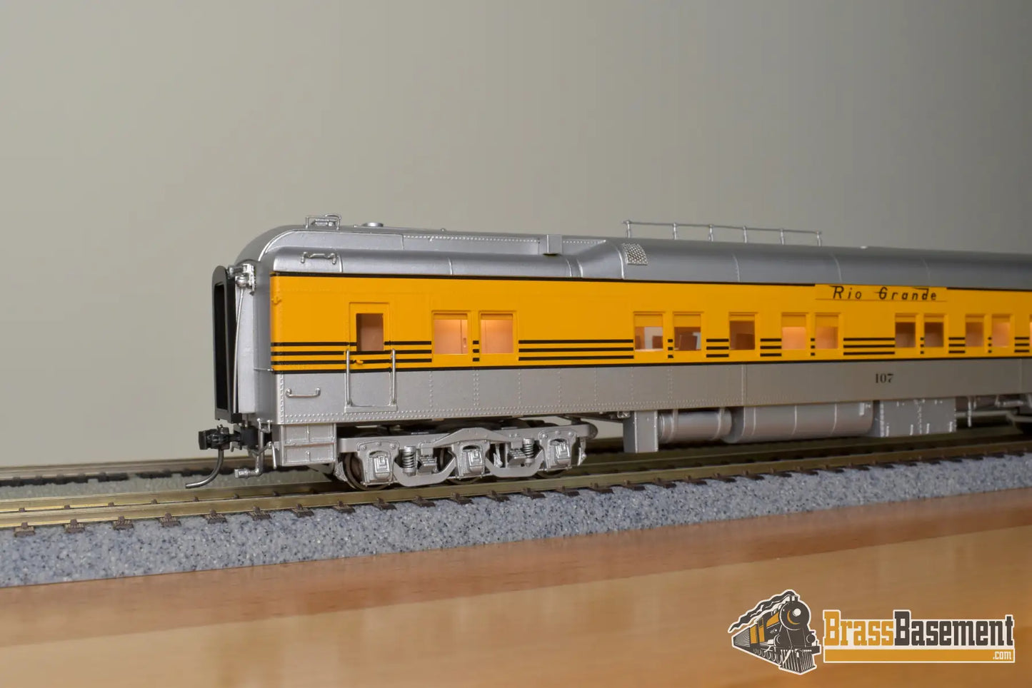 Ho Brass - Nbl D&Rgw Business Car #107 (2Nd) 1955 - 1964 Era Version 5A Fp Aspen Gold / Silver