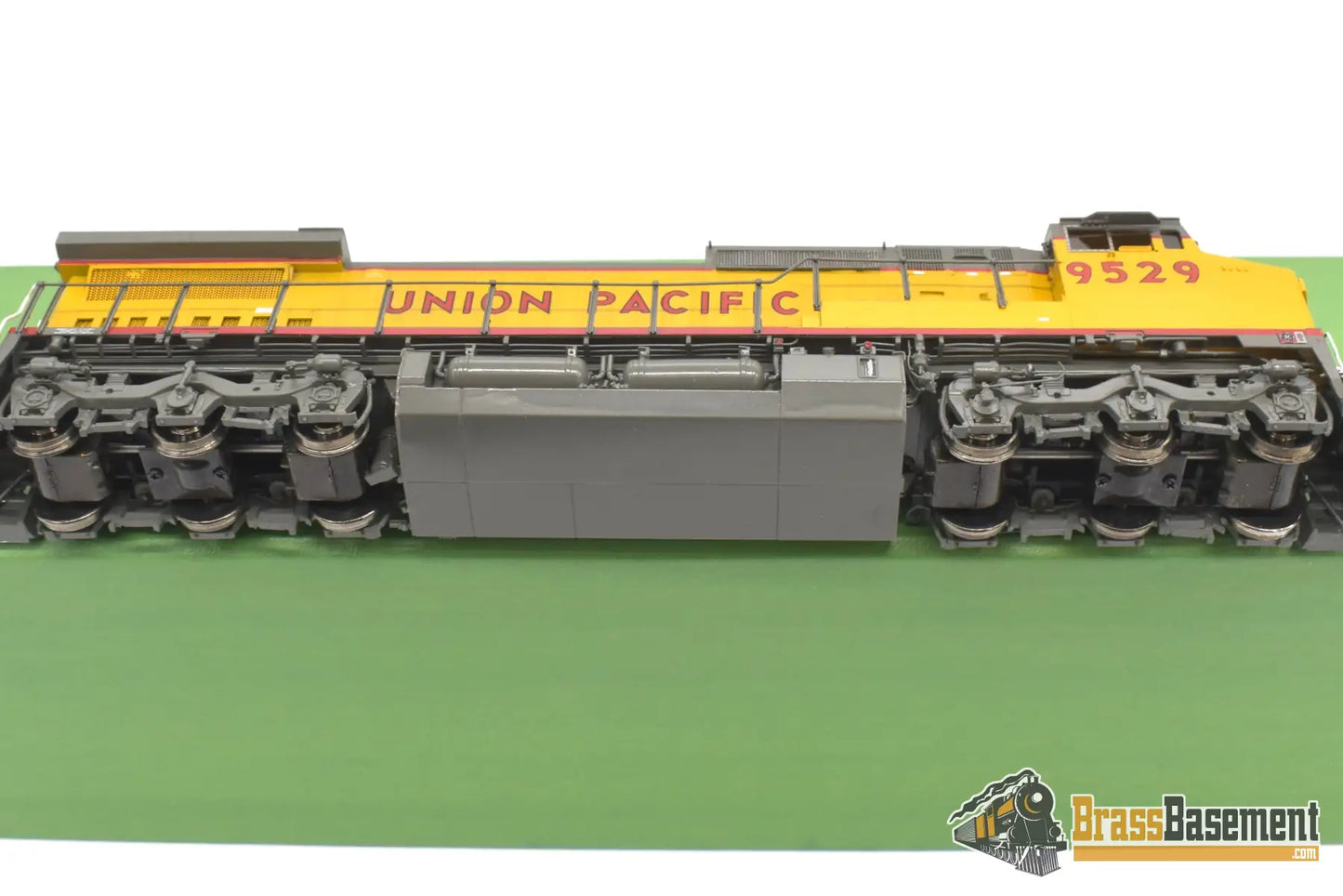 Ho Brass - Omi 6523.1 Union Pacific Up Dash 8 - 41Cw #9529 Factory Painted Armour Yellow Diesel