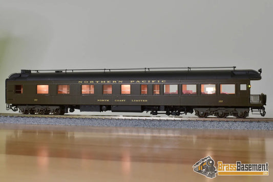 Ho Brass - W&R Np Northern Pacific Observation #1717 ’North Coast Limited’ Lighted Passenger